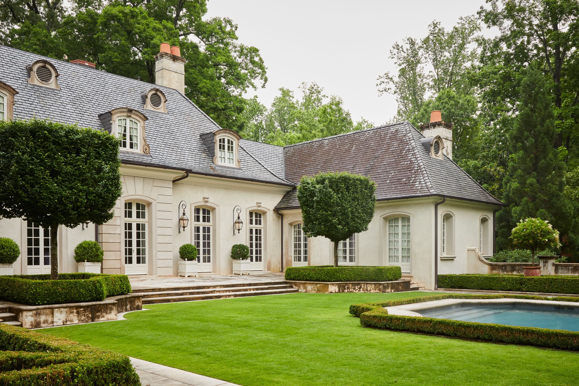 French Manor – Howard Design Studio
