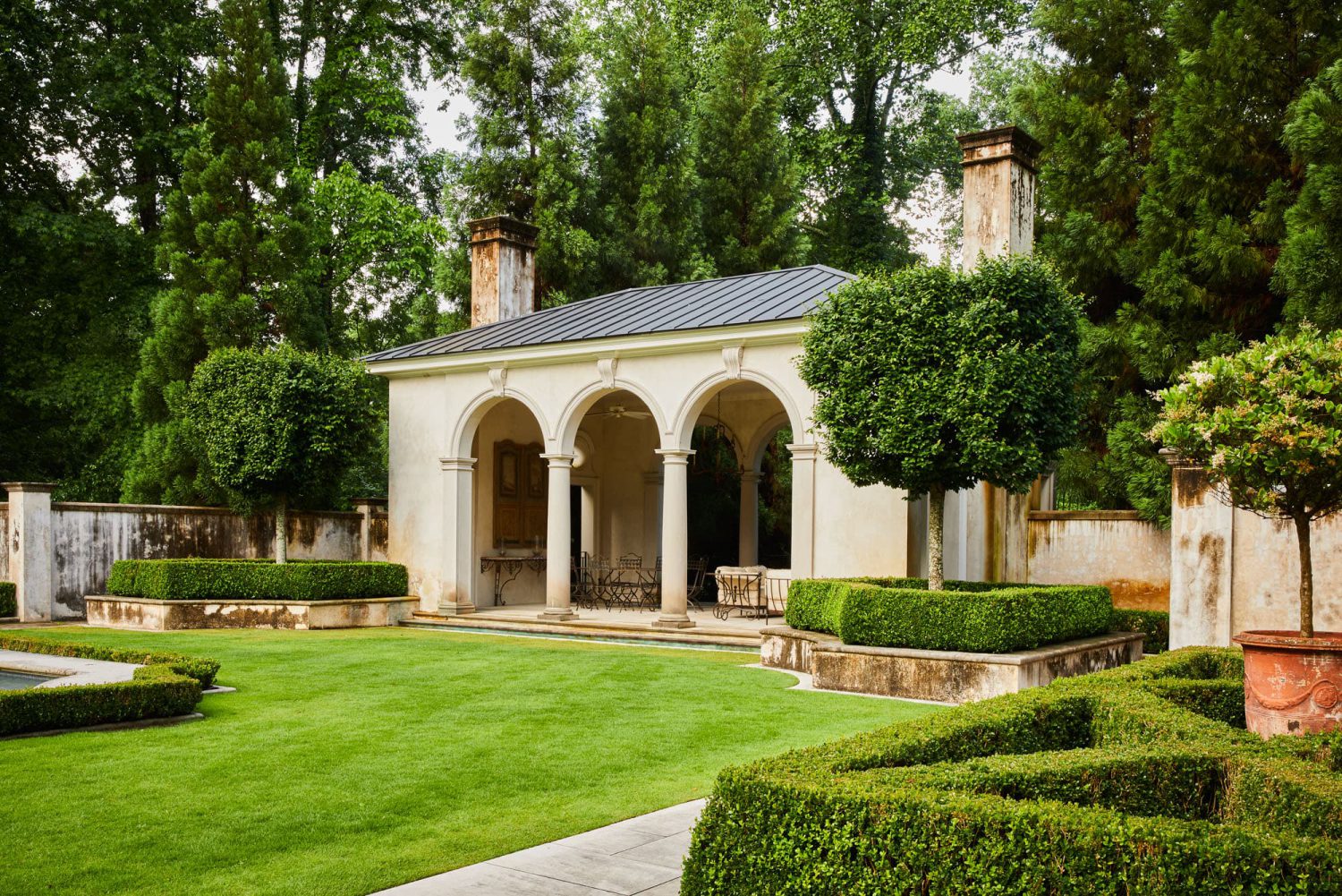 French Manor Howard Design Studio