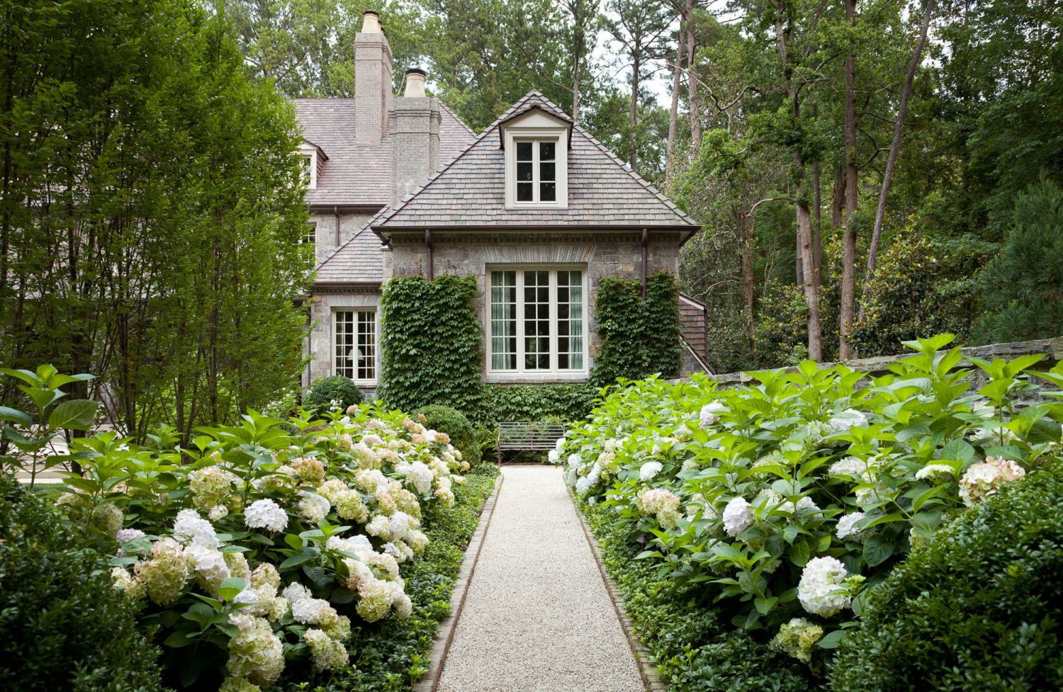 Greystone Garden – Howard Design Studio