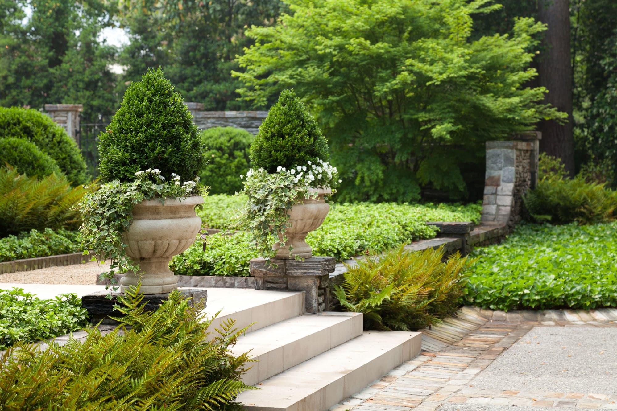 Greystone Garden – Howard Design Studio